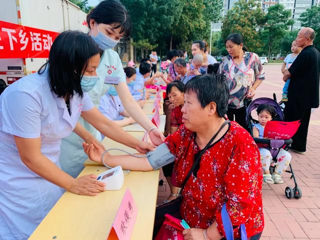 德州市中医院 卫生服务三下乡 关爱百姓送健康