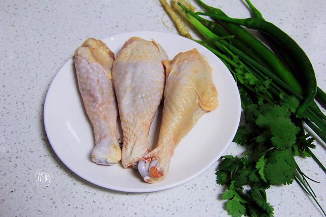 过年鸡腿就这样吃，不红烧不油炸，鲜香四溢，一顿能多吃两碗饭