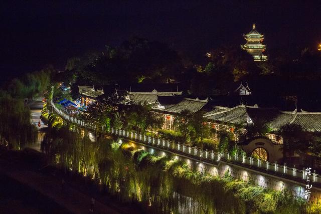 夏日的阆中给我留下了万花筒般的印象