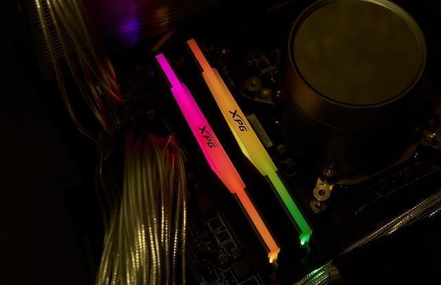 特挑海力士C-DIE颗粒！XPG龙耀D50 3600MHz内存评测：稳超4500MHz