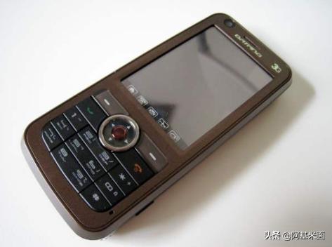 IT同事说：我现在开通流量了是不是可以听收音机