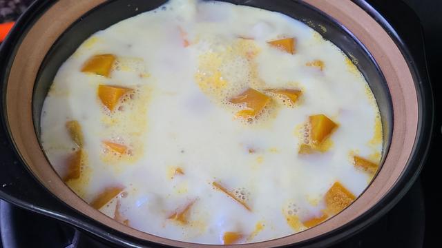 广东糖水的家常做法，学会这个做法，想吃就做，香味浓味道好