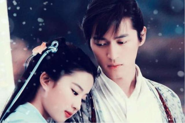 胡歌的一场车祸，女助理救了他，金庸也救了他，而他则救了司机