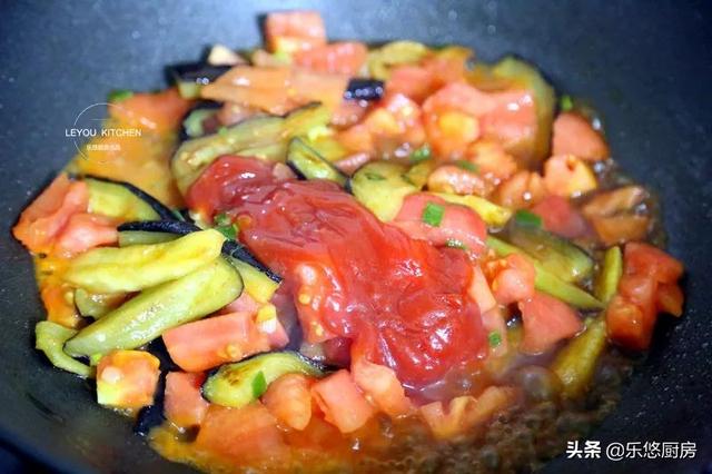 夏天最爱做的焖面，菜、面一锅出，比豆角焖面还入味