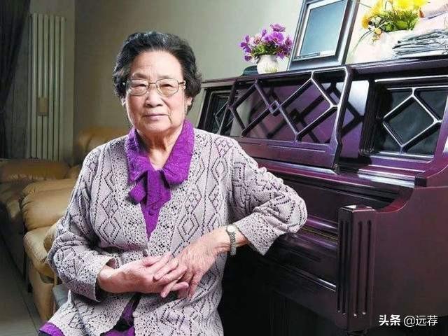 屠呦呦再次落选院士，她各方面都“不合格”