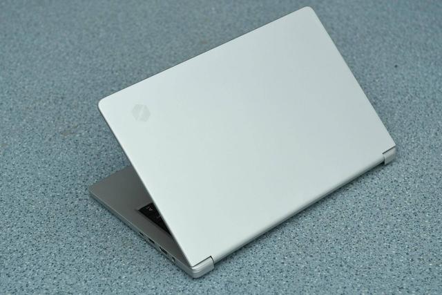 AMD，yes！上了R7 4800H的车，机械革命S2 Air