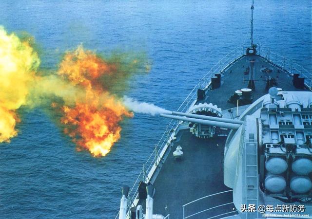 大口径舰炮：055也可换装作为过渡，静待电磁炮与激光炮成熟上舰