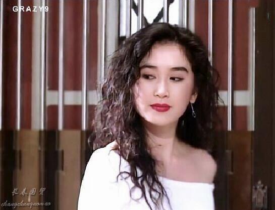 温碧霞30年前旧照曝光 模样青涩温婉动人