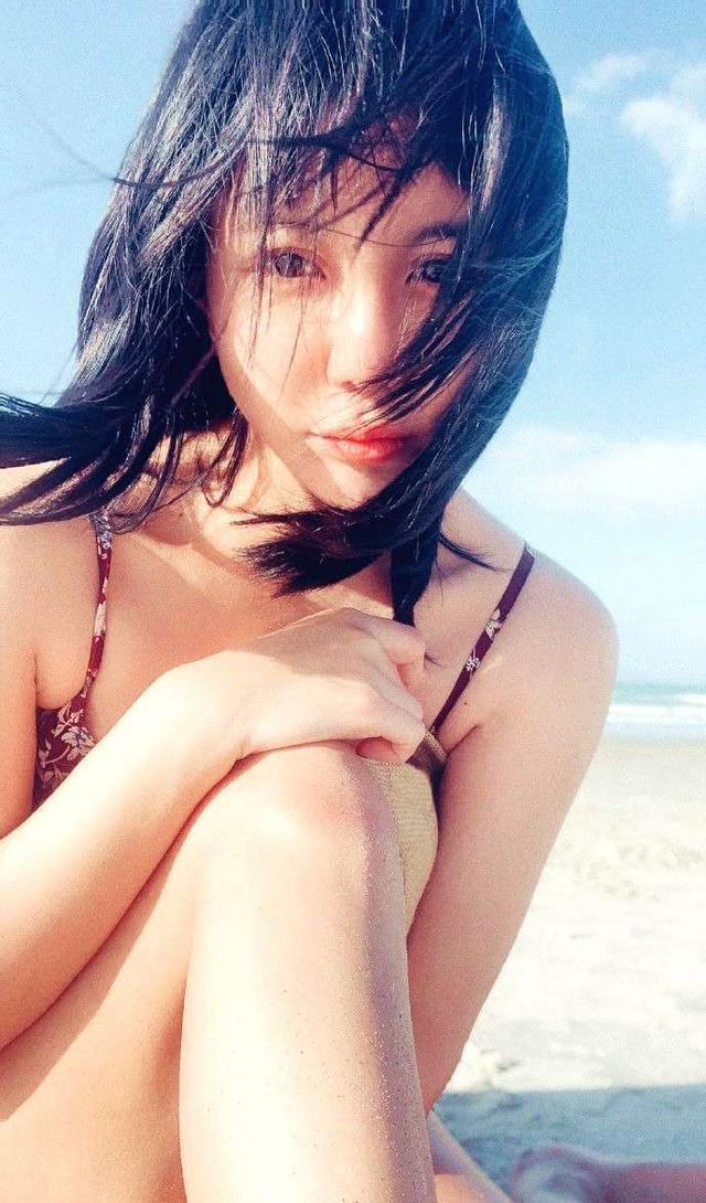 被骂了10年，“宁坐宝马哭不坐单车笑”的女孩现在过成了这样？