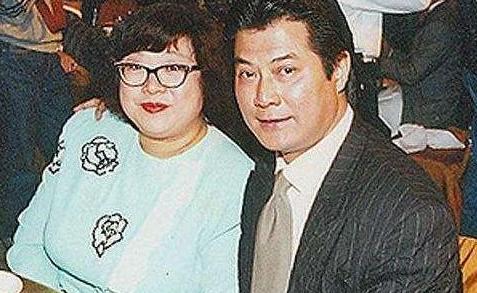 2008年，邓光荣在肥肥葬礼怒斥郑少秋，向华强都让他三分，啥来头