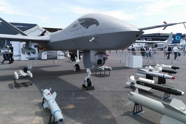 ӡý���ͻ�˹̹����ļ��й�����װ���˻���ӡ��ҲӦ�ӿ��з��ٶ�