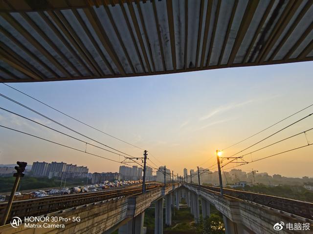 超感光下的夜色之美！摄影师眼中的荣耀30Pro+