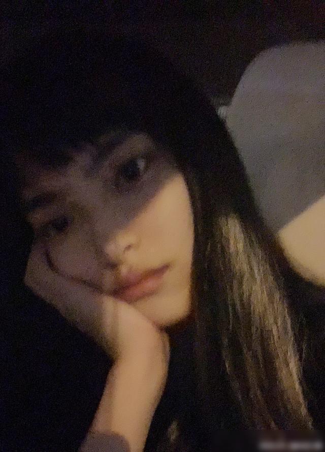 在自己头顶上吃瓜！梁继远前女友发文，称六月底男方曾有意复合