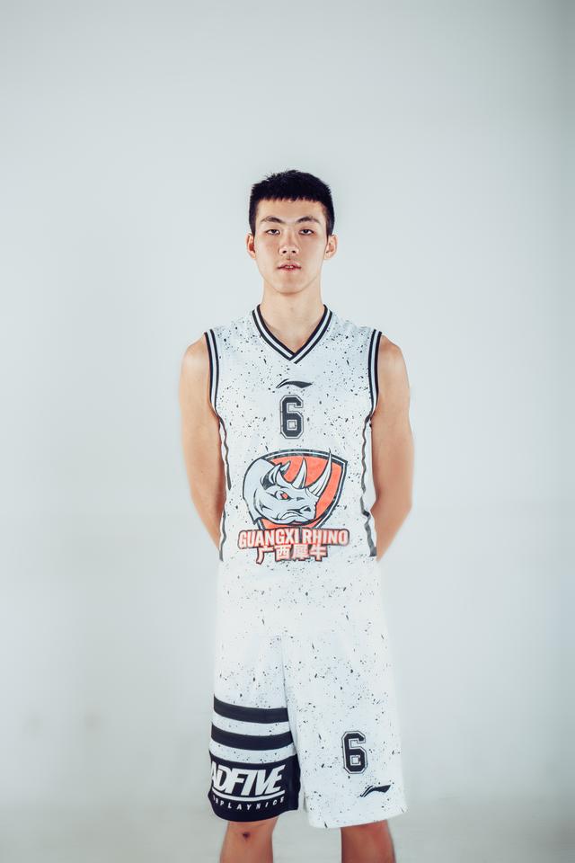 球员故事｜广西威壮篮球俱乐部本土之星庞峥麟