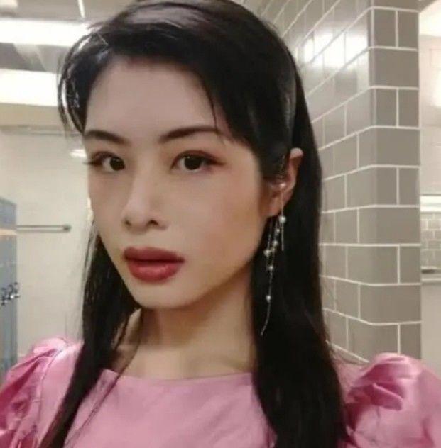 兔死狐悲，许可馨100万成立“女权公益”基金，