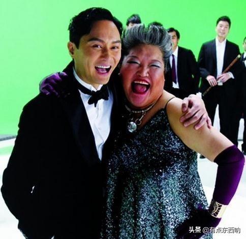 周星馳的“烈火奶奶”，卻是宅男女神，62歲被曝仍是單身成這樣