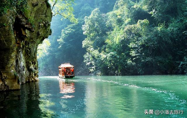 重庆到宜昌船票需要多少钱，三峡豪华游轮和普通游船的区别