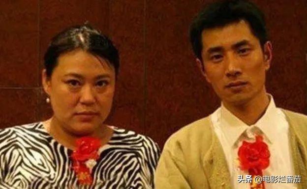 追砍前夫、家暴女儿？前夫爆料将李菁菁又一次