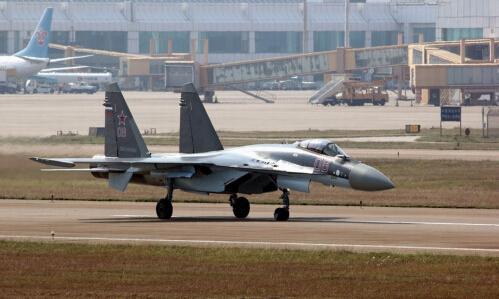 苏35锁定美军F22？连隐身能力都不具备的俄制战机