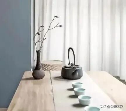 铁壶的极简主义美学