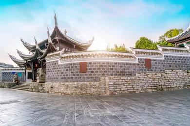夏季避暑的4个好去处，平均气温只有20度左右，空调全都是摆设