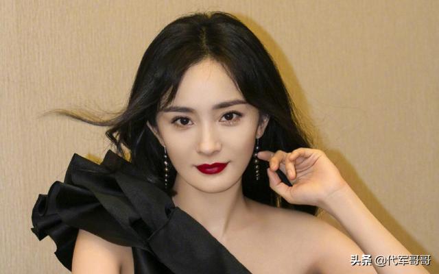 娱乐圈经常传绯闻的女星，迪丽热巴第八，郑爽