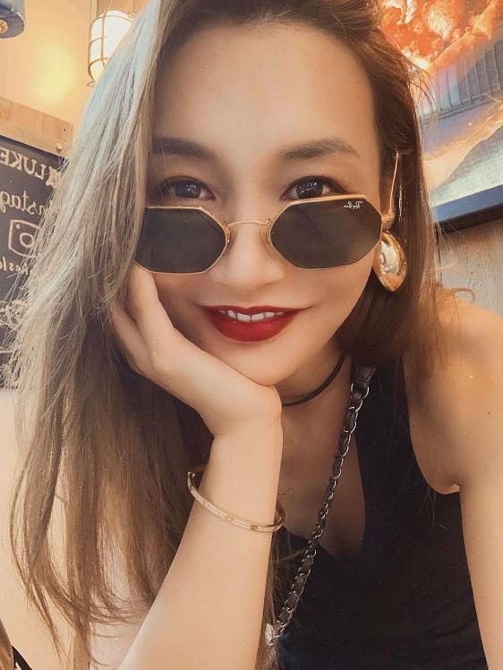 15岁和李晨相恋，差点成张国立儿媳妇，如今被爆