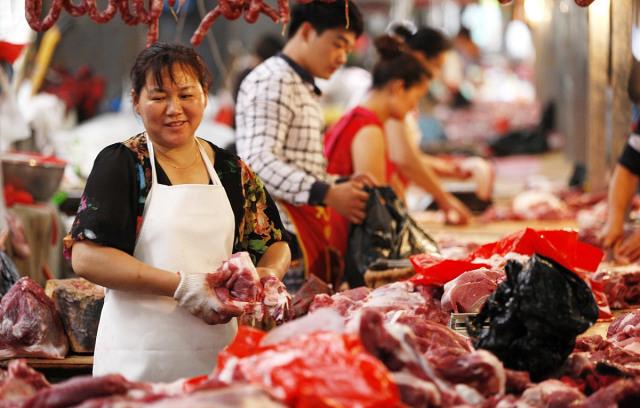 何时能吃上便宜肉？刘永好、周琳“不谋而合”