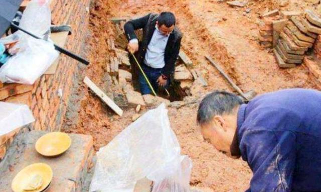 湖北新发现，出土一个明代葬墓，专家：考古意