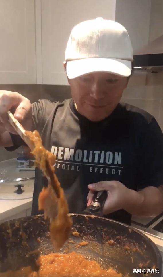 「捡杏」黄渤自己捡杏做杏酱 “青岛贵妇”太厉害了啥都会