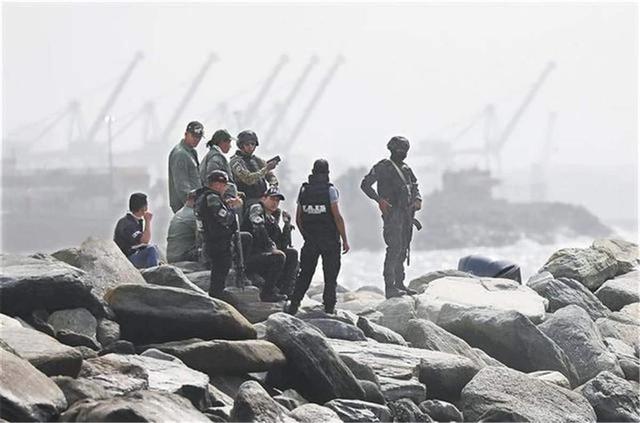 美国前特种兵突袭邻国，全军覆没，邻国高层：水平简直惨不忍睹