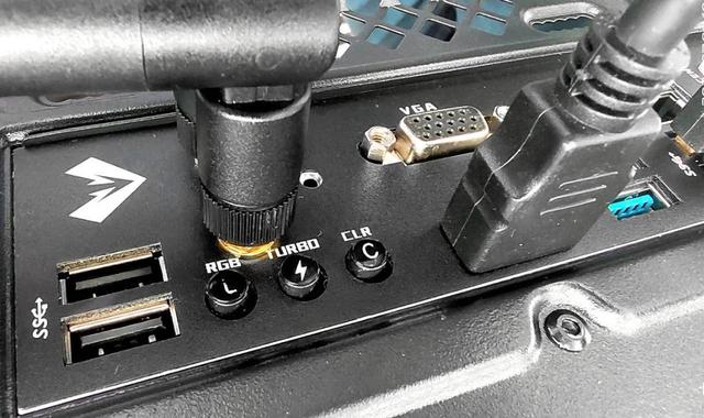 板载灯效且支持WiFi6，十代U的选择，铭瑄MS-iCraft B460M值不值