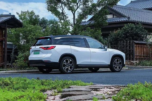 买了辆新车，却连朋友圈都不敢发一条