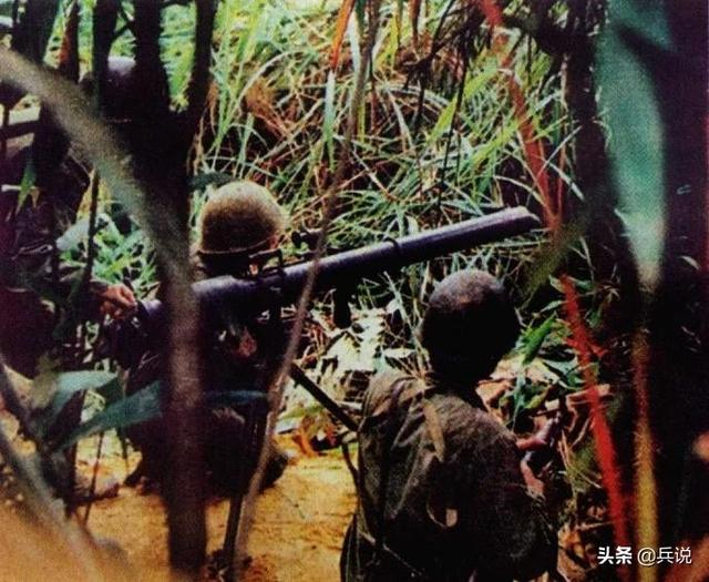 我带队打越军公安屯，团长亲临，我嘀咕：杀鸡焉用牛刀？