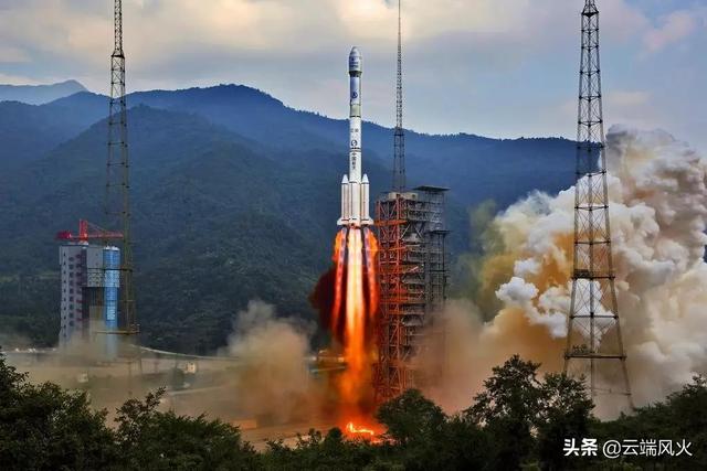 我国航天运载火箭的中流砥柱：长征二号系列火