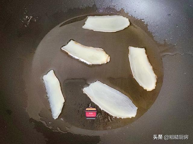 在郑州西郊花50元买烤鸭，鸭架用小窍门熬成汤，香浓滋润，太好喝