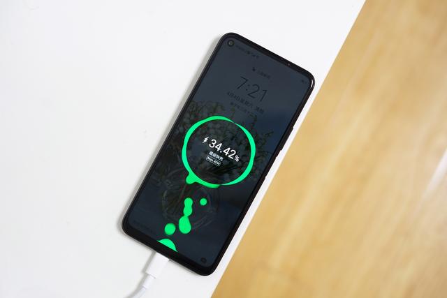 聊聊「中端旗舰」荣耀30S，麒麟820并不是其唯一