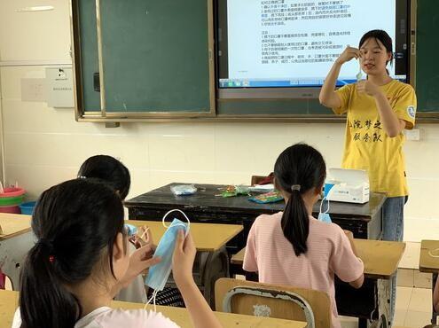爱留守儿童,助力脱贫攻坚九江学院旅游学院2020年“三下乡”在行动