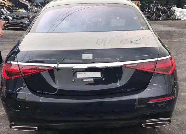 全新奔驰S级曝光，设计终于翻车了