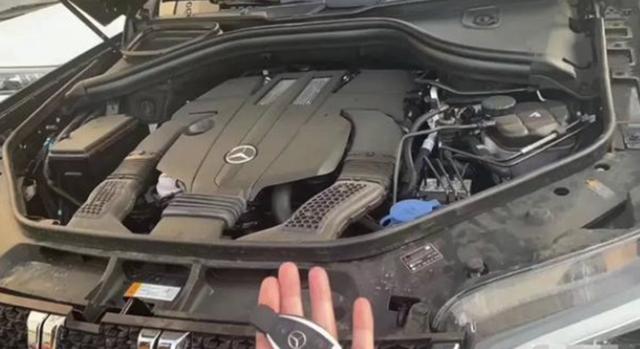 北汽百万豪车库存成灾，5折甩卖没人要！车商：再降价2万