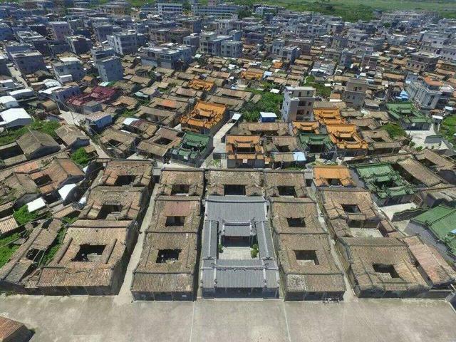 《破冰行动》中的塔寨村，远没有现实中可怕，