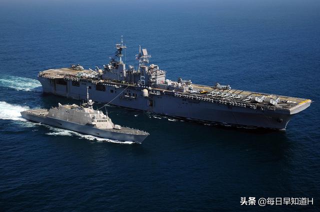 美军准航母烧得正旺，除了隔岸观火，我们还需看到暴露出来的本质