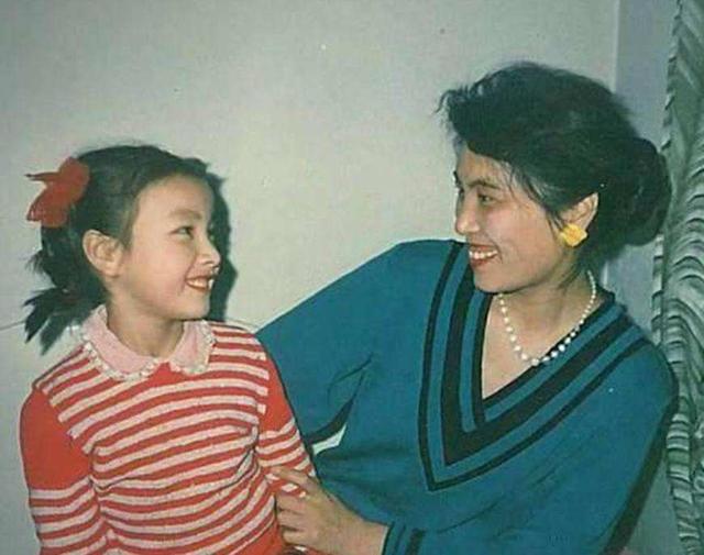 37岁吴昕：花了14年才把自卑揉碎，从她身上我看到了无数人的影子