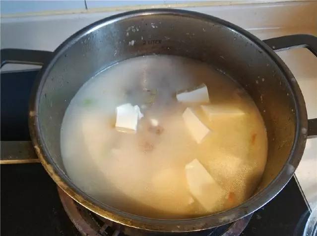牛奶白的魚頭豆腐湯你學會了嗎
