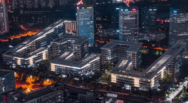 拒绝“新一线”，成都的真正雄心