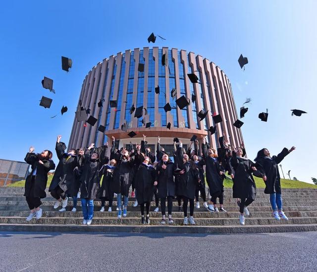 泸州这所大学前身是四川第一所“新学”，拥有百余年办学历史