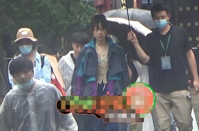 白百何近照曝光被指不修边幅，衣着邋遢似素人