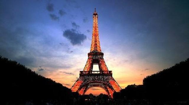 世界级大骗子：倒卖埃菲尔铁塔，骗黑帮大佬，被称为"千王之王 "