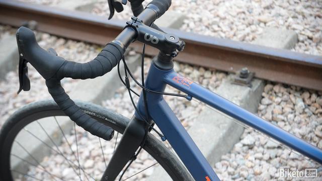 不到3000元的亲民大牌 迪卡侬Triban RC120碟刹公路车评测