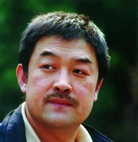 “太监专业户”李建义往事：带姑姑娶媳妇，欠老师几斤粮还一辈子